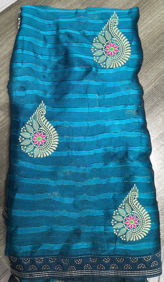 Butta Saree Design